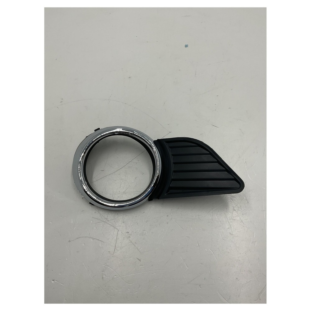 Toyota Sienna Front Left Fog Light Bezel Chrome Trim‎ Ring 52128-08040 New